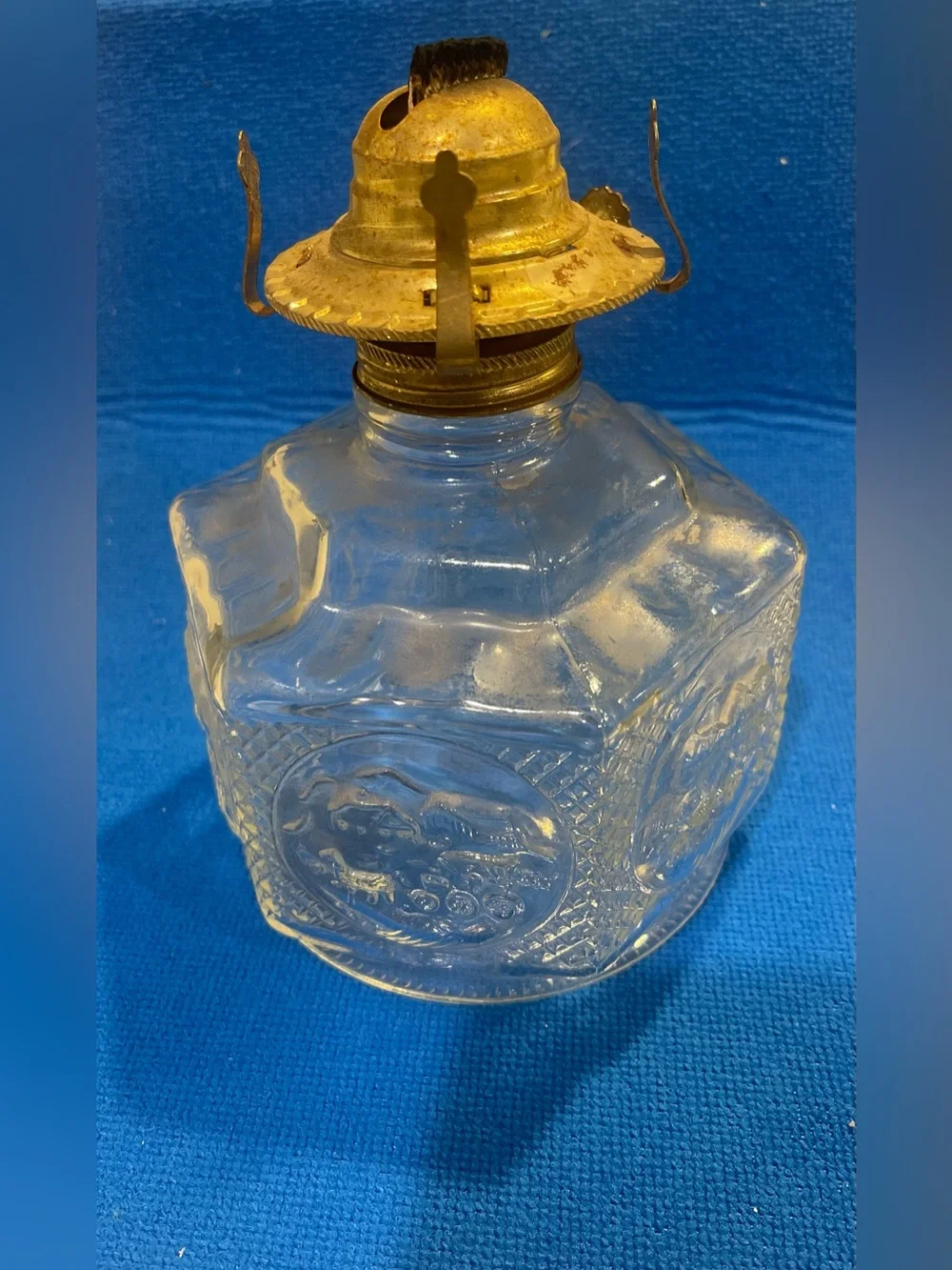 Vintage Lamplight Farms Horse & Buggy Oil Lamp Hexagon Pressed Glass Amish Wick